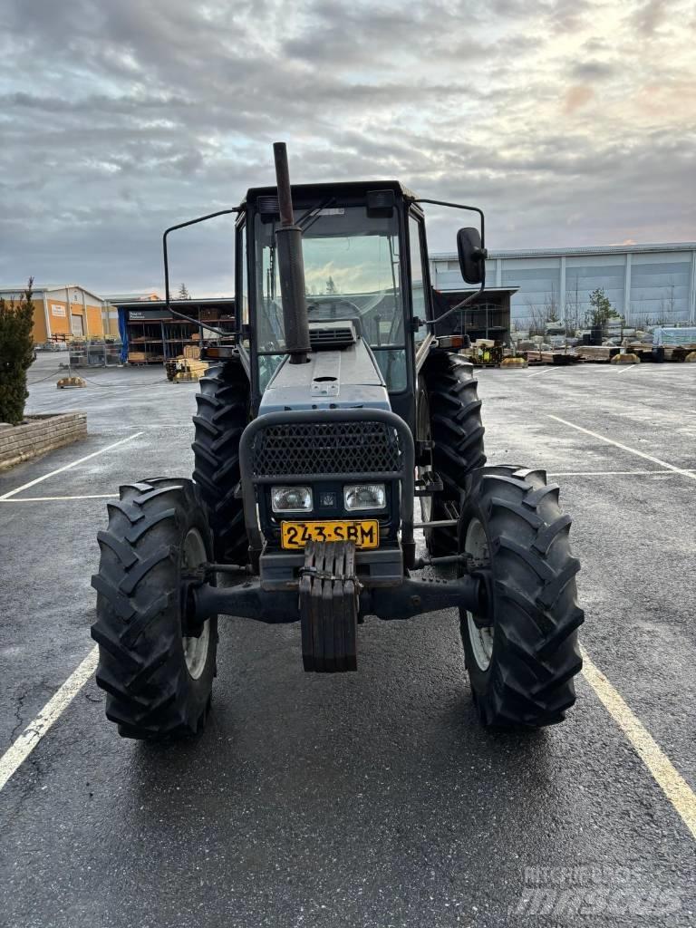 Valmet 565 Finlandia Tractors