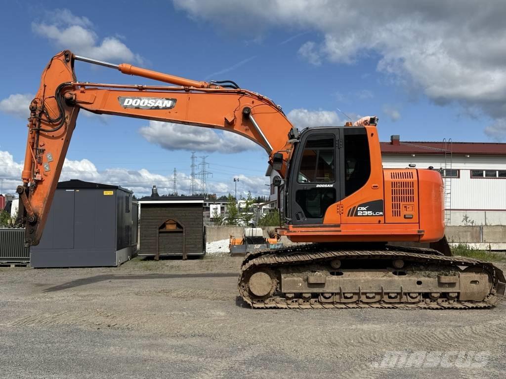 Doosan DX 235 LC Crawler excavators