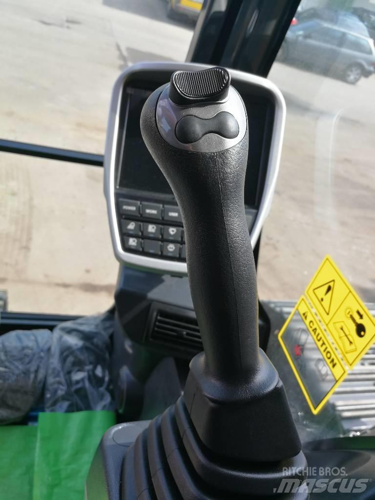 Hyundai HX140LC Crawler excavators