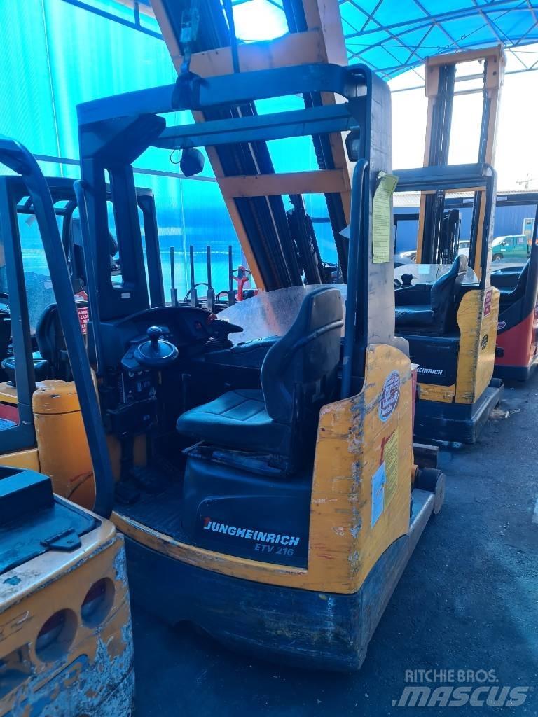 Jungheinrich ETV 216 Reach truck