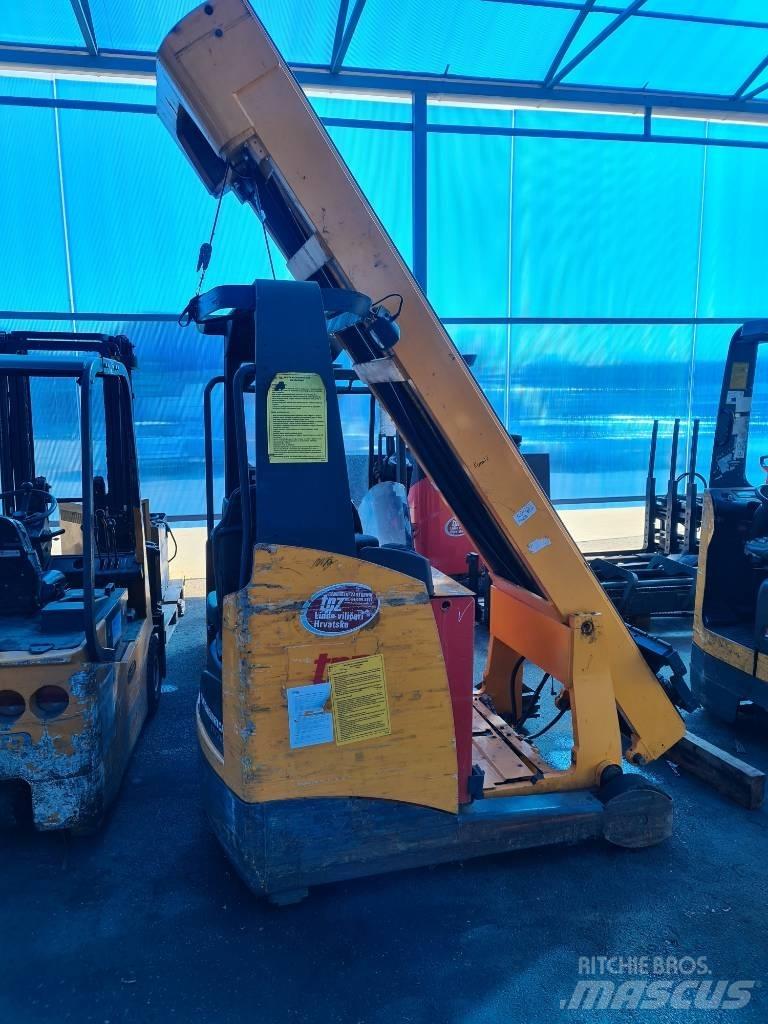 Jungheinrich ETV 216 Reach truck