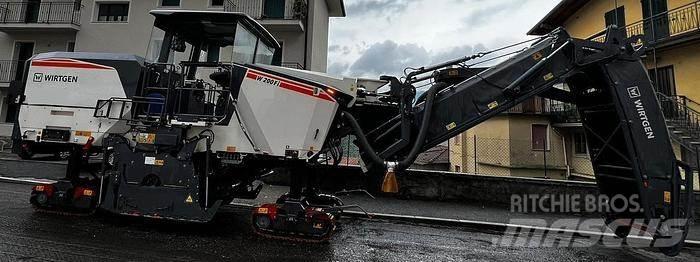 Wirtgen W200Fi Concrete machines