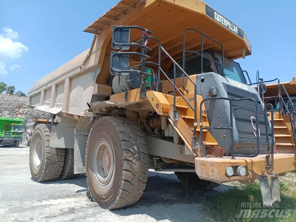 CAT 773 F Articulated Haulers