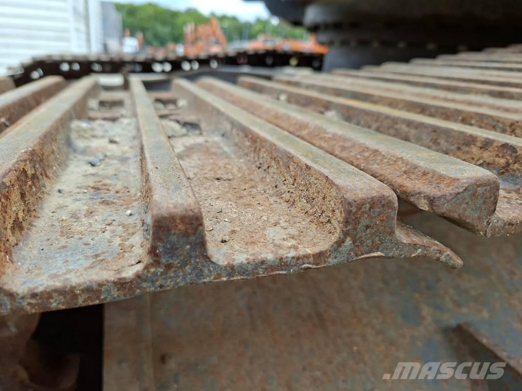 Doosan DX 225 LC-5 Crawler excavators
