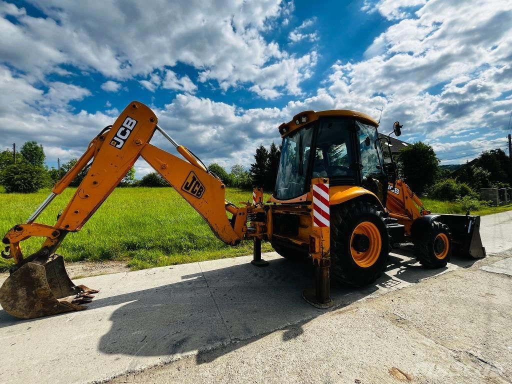 JCB 3 CX Backhoe