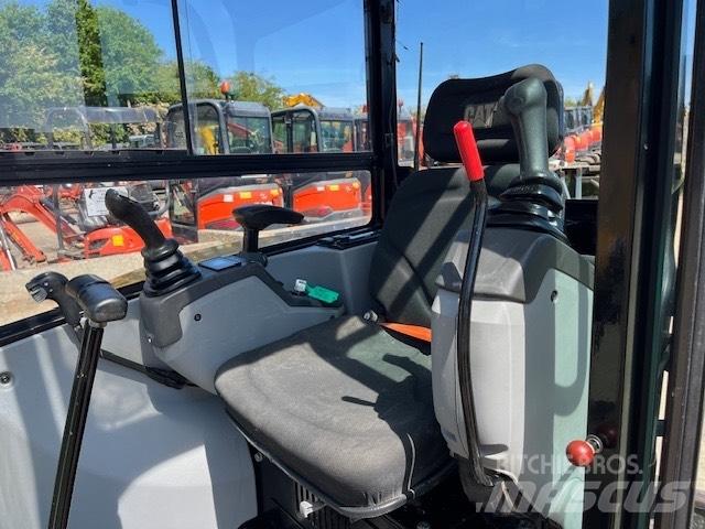 CAT 302.7 D CR Mini excavators < 7t (Mini diggers)