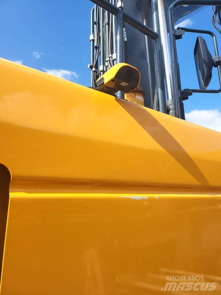 Hyundai HX210AL Crawler excavators