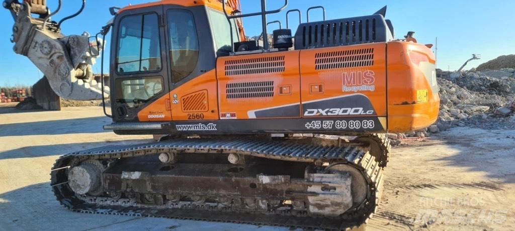 Doosan DX 300 lc 5 Crawler excavators