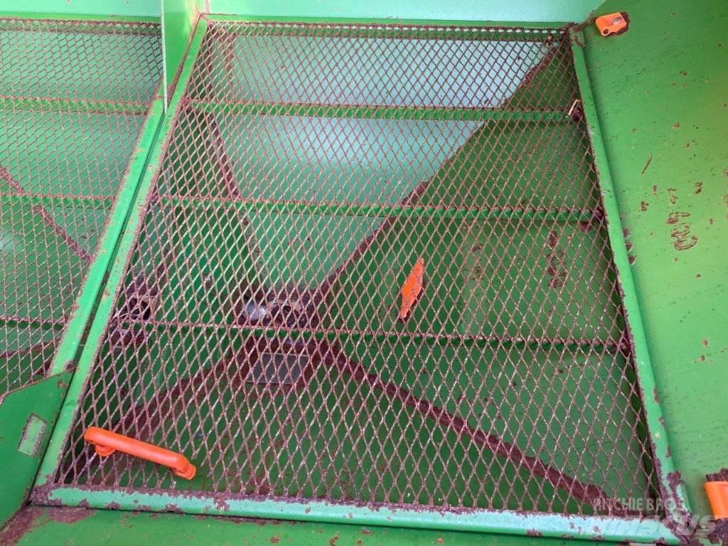 Amazone ZA-X 1402 Mineral spreaders