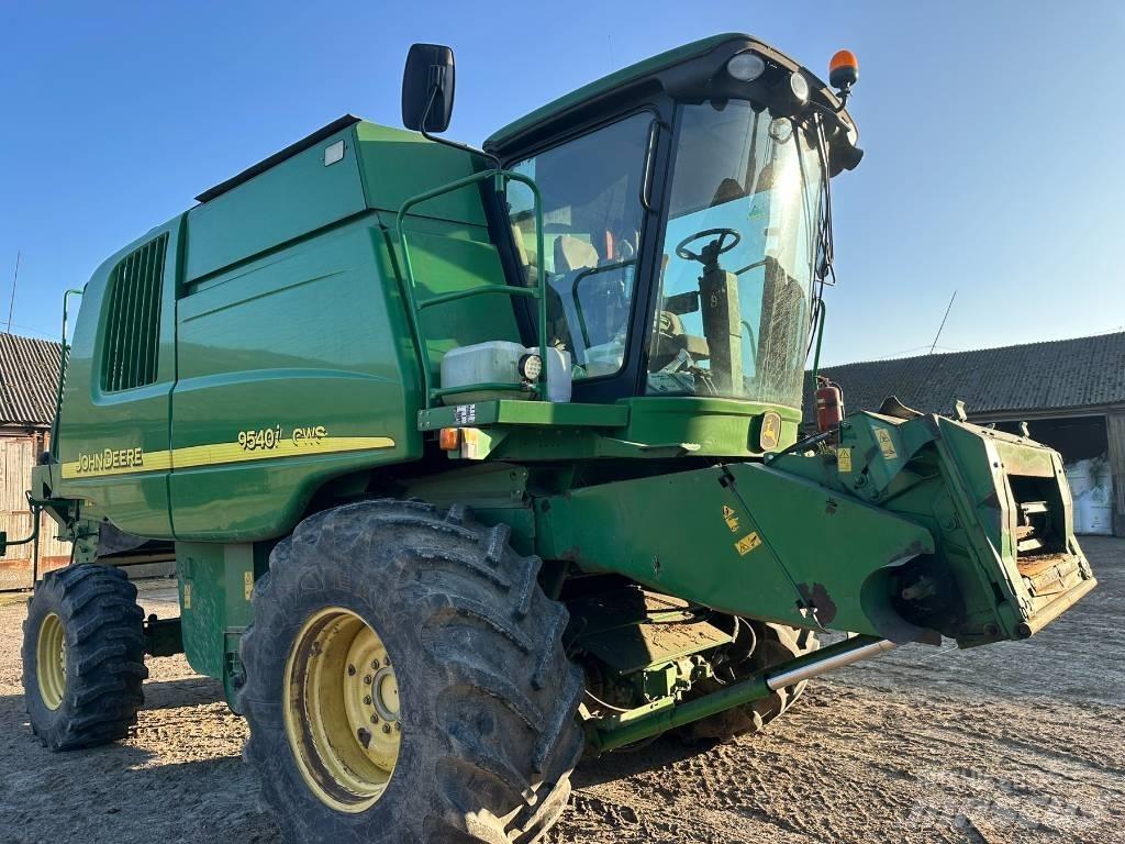 John Deere 9540 CWS Combine harvesters
