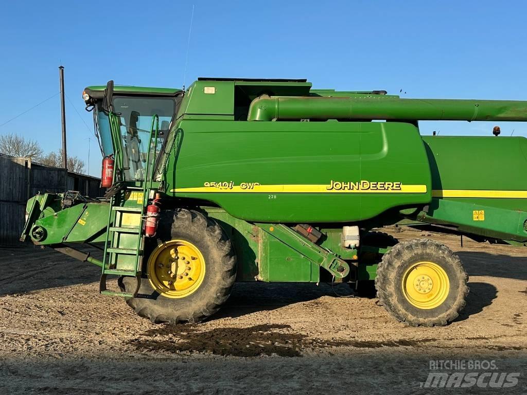 John Deere 9540 CWS Combine harvesters