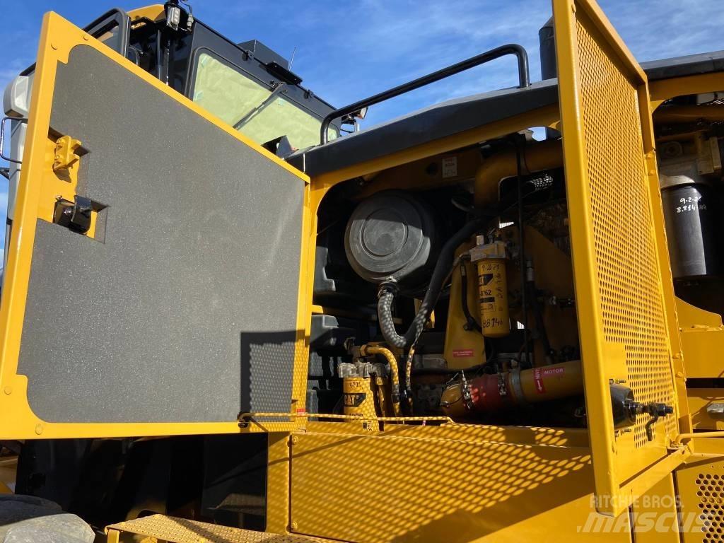 CAT 16 M Graders
