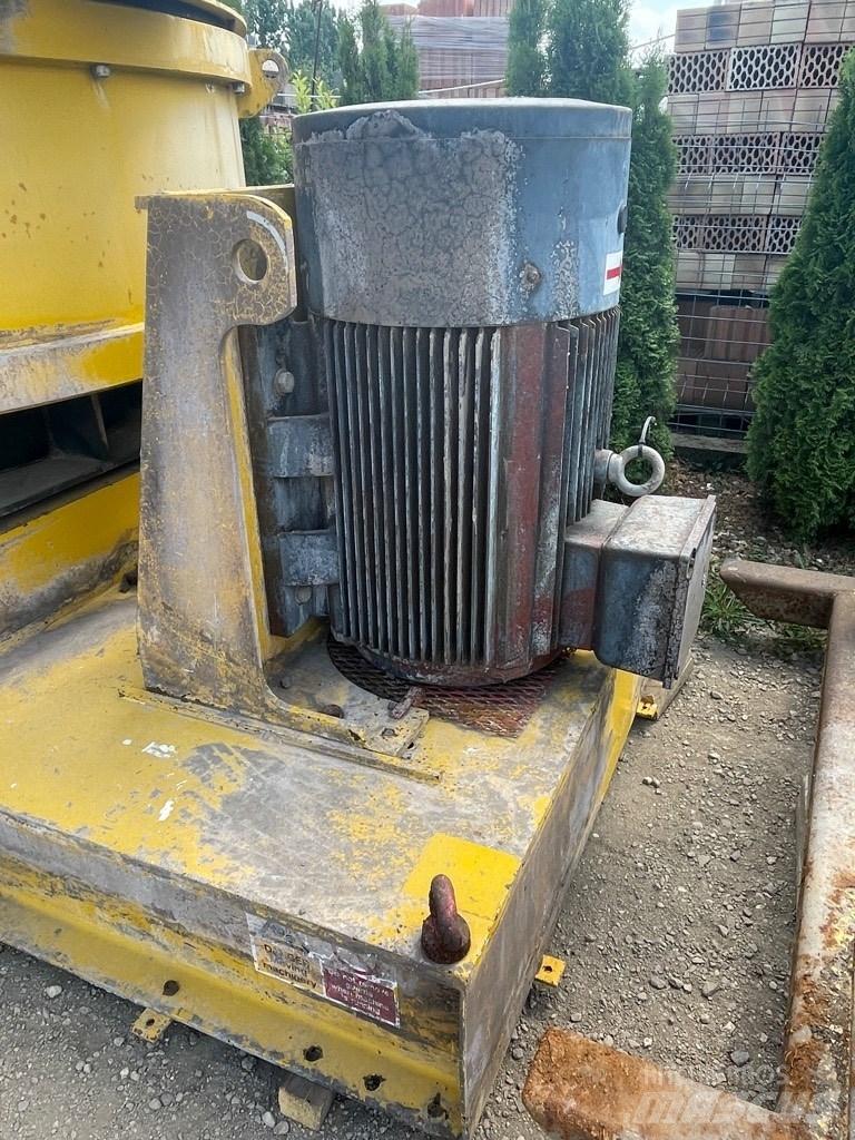  ORE SIZER OM100 Crushers