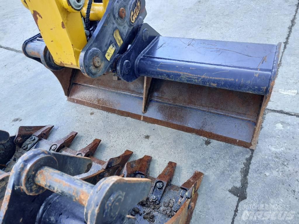 Komatsu PC26MR-5 Mini excavators < 7t (Mini diggers)