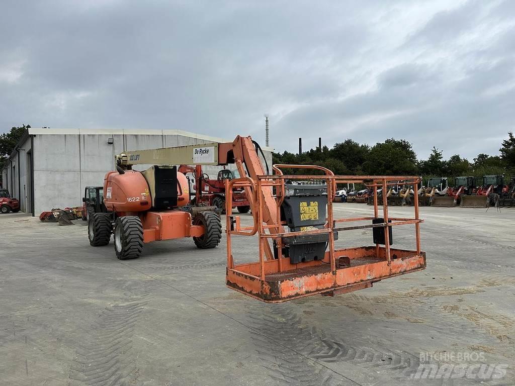 JLG 800AJ Articulated boom lifts
