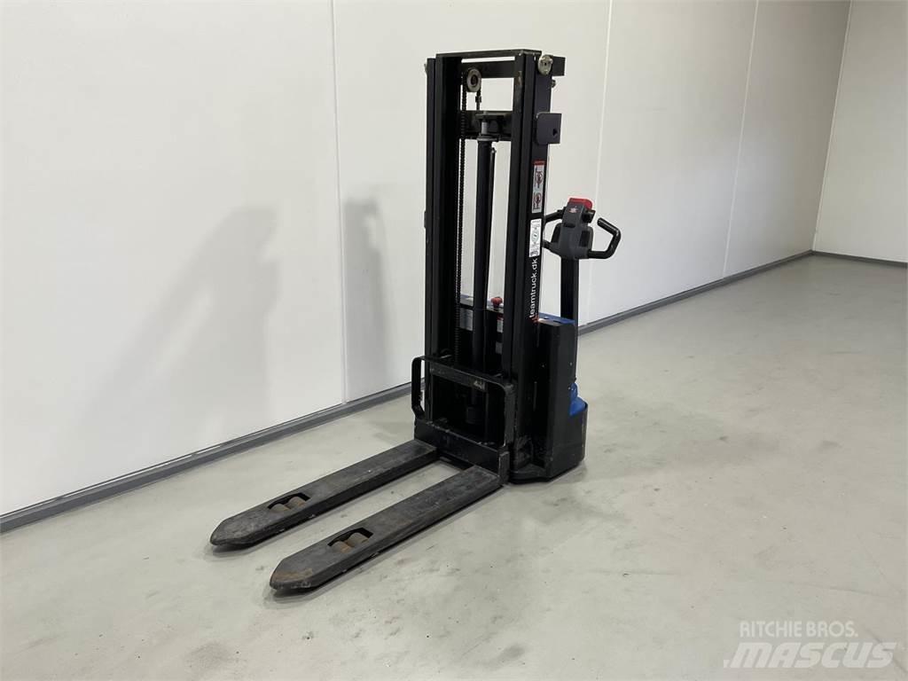 EP ES10-10ES Self propelled stackers