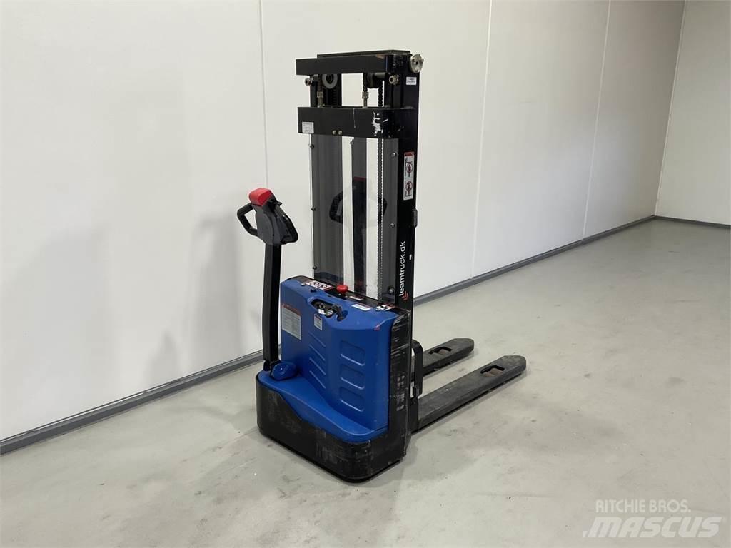 EP ES10-10ES Self propelled stackers