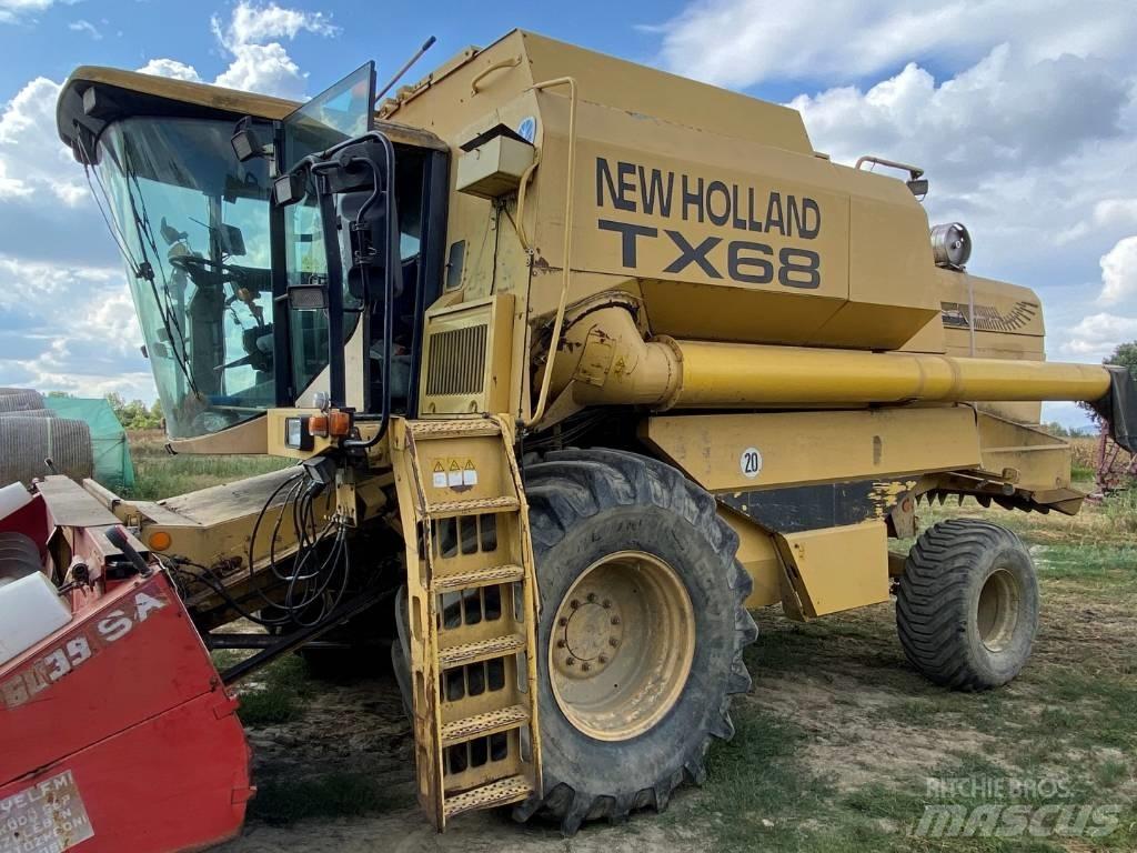 New Holland TX 68 Combine harvesters