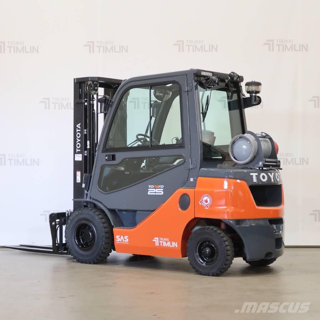 Toyota 02-8FGF25 LPG trucks