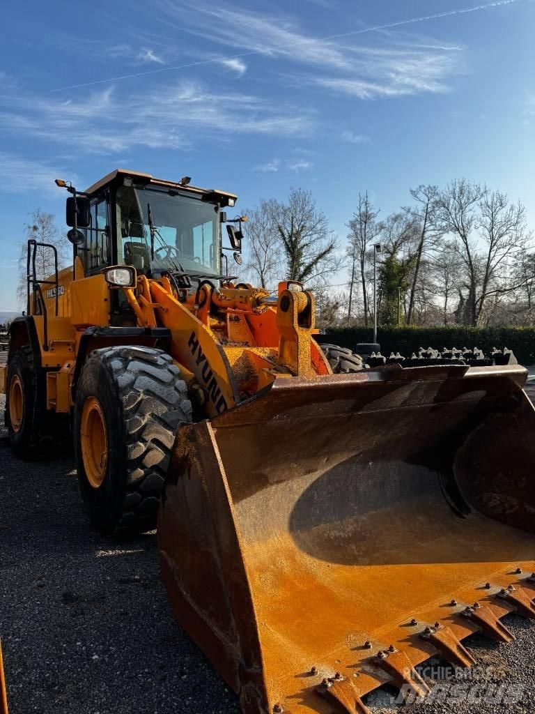 Hyundai HL 960 Wheel loaders