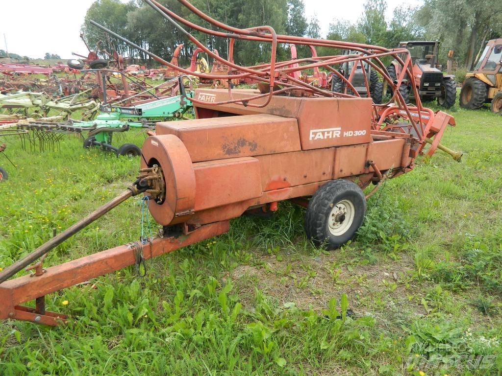 Deutz-Fahr HD300 Square balers