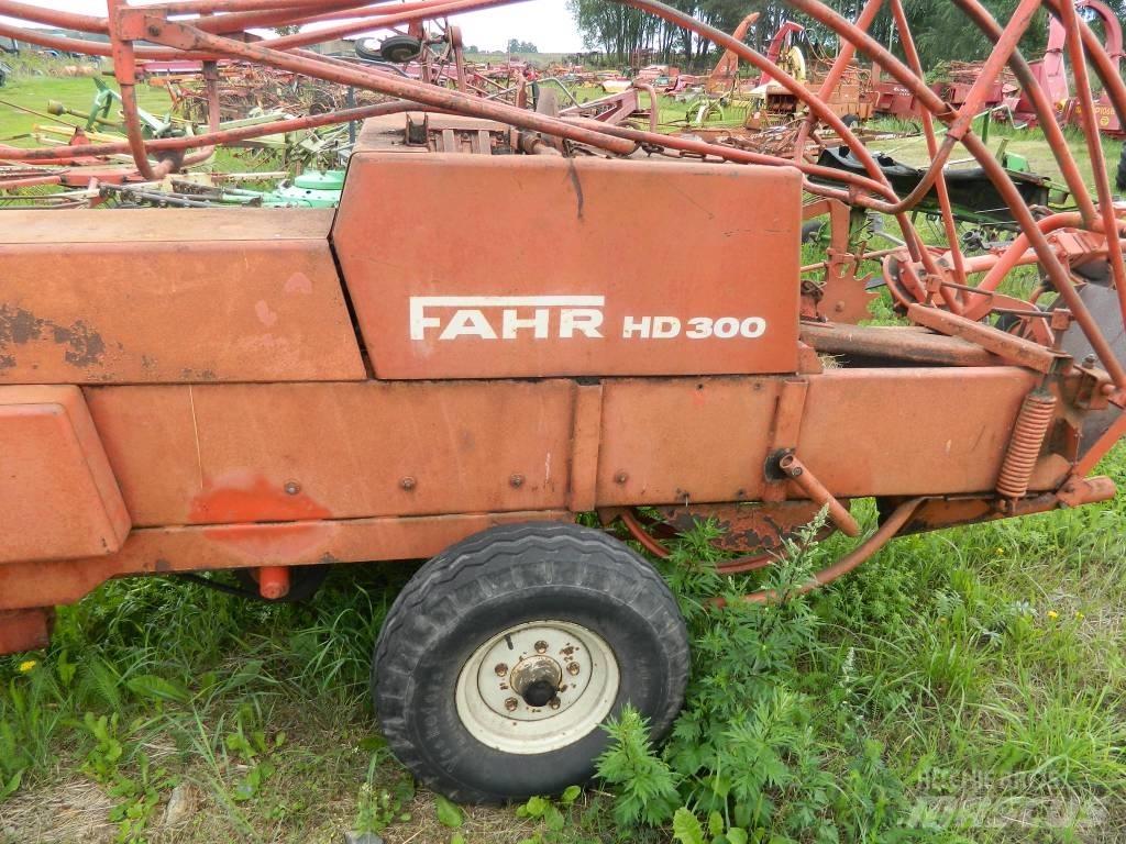 Deutz-Fahr HD300 Square balers