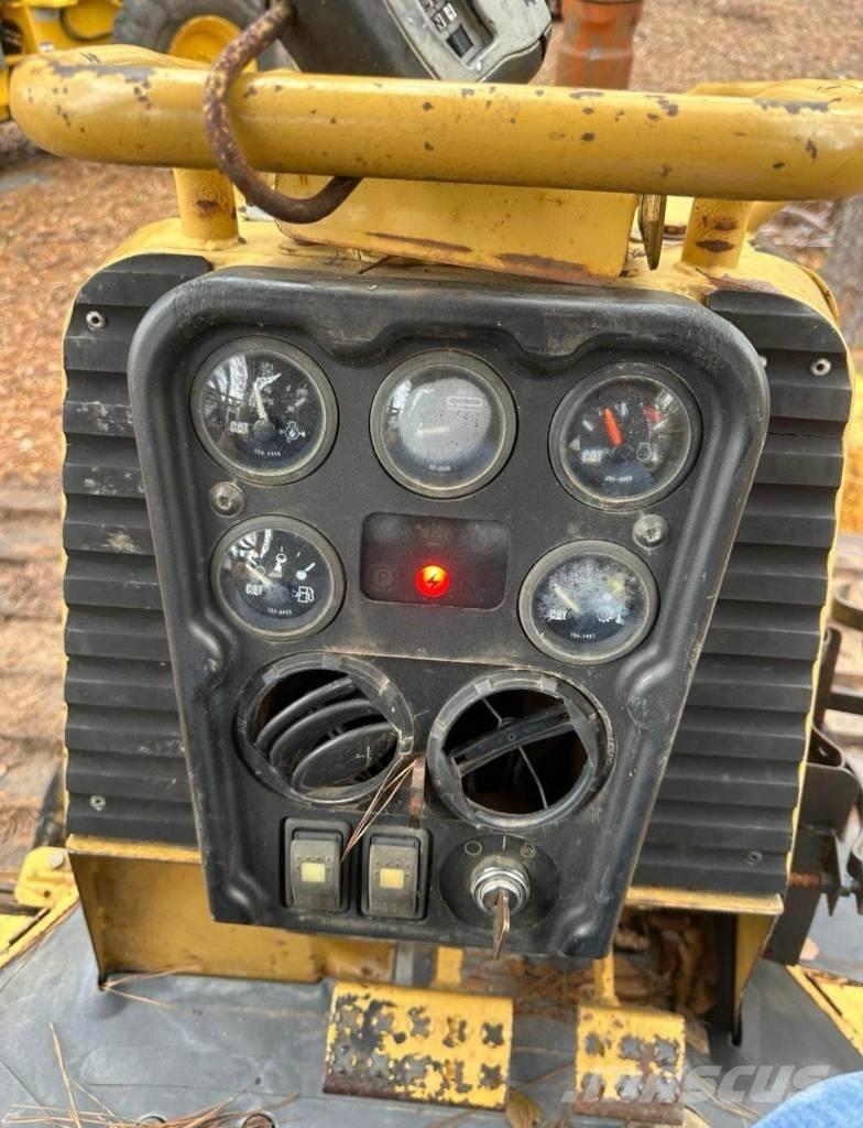 CAT D 3 G LGP Crawler dozers