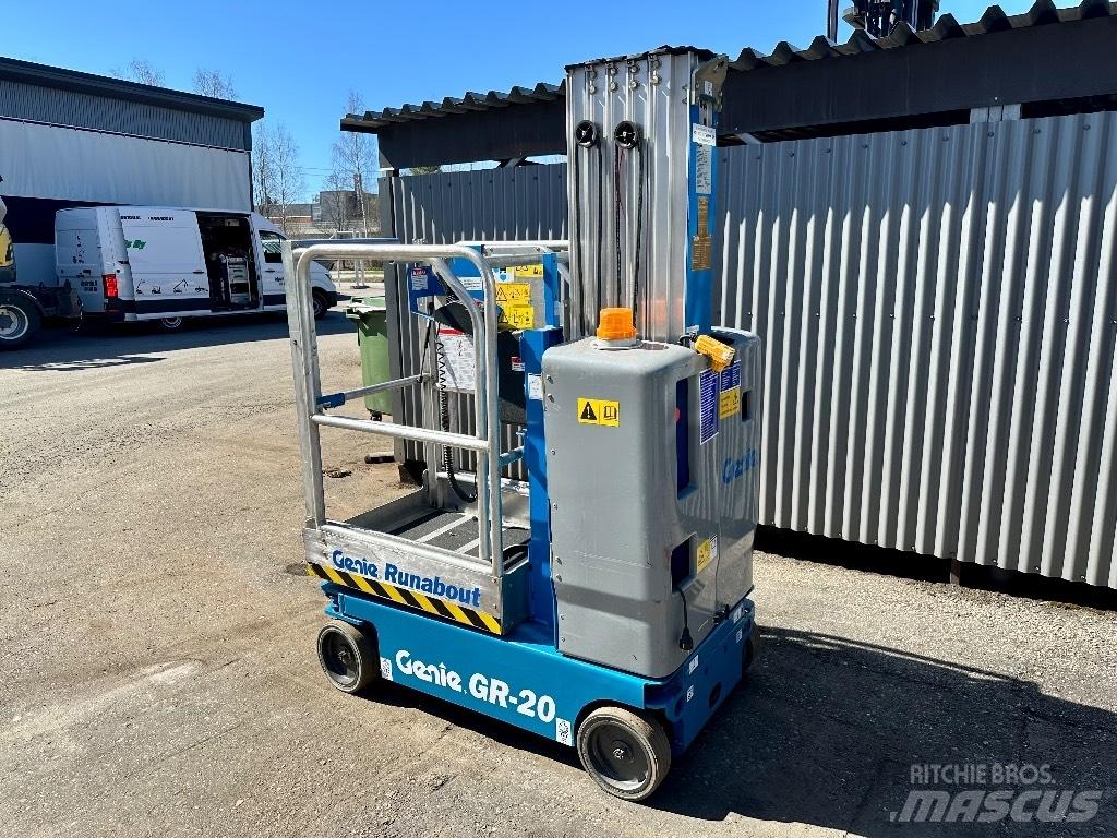 Genie GR 20 Used Personnel lifts and access elevators