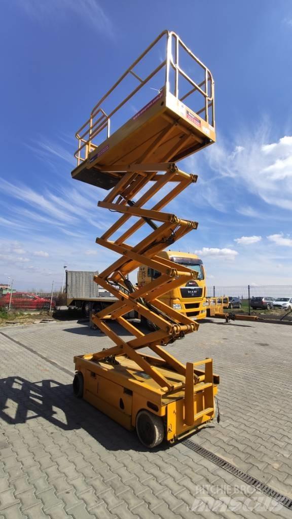 Haulotte Compact 12 Scissor lifts