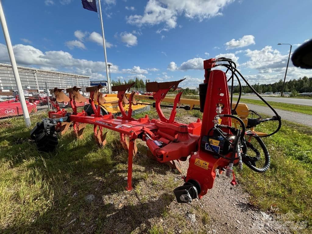 Kuhn Vari-Master 153 Reversible ploughs