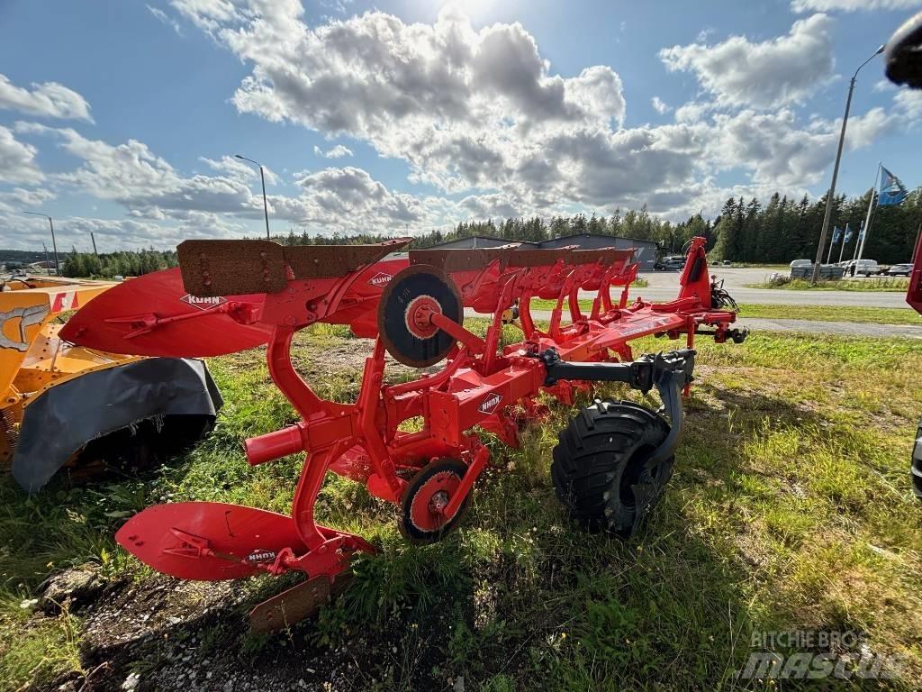 Kuhn Vari-Master 153 Reversible ploughs