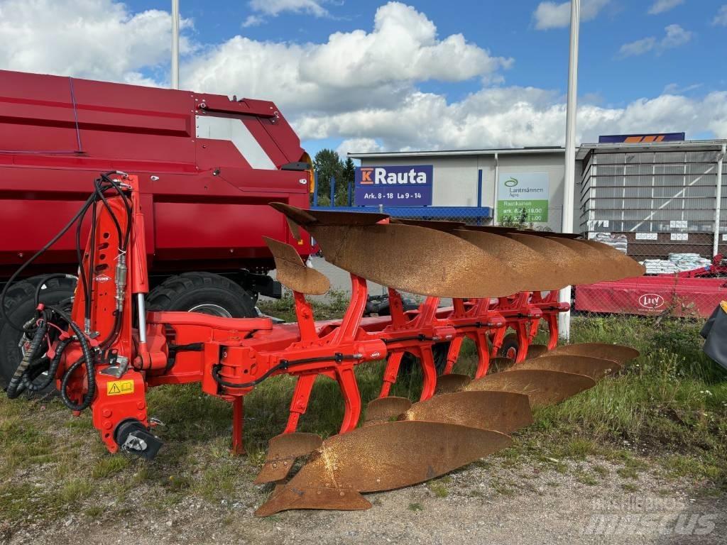 Kuhn Vari-Master 153 Reversible ploughs