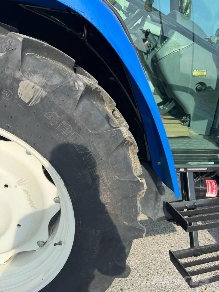 New Holland TL 90 A Tractors