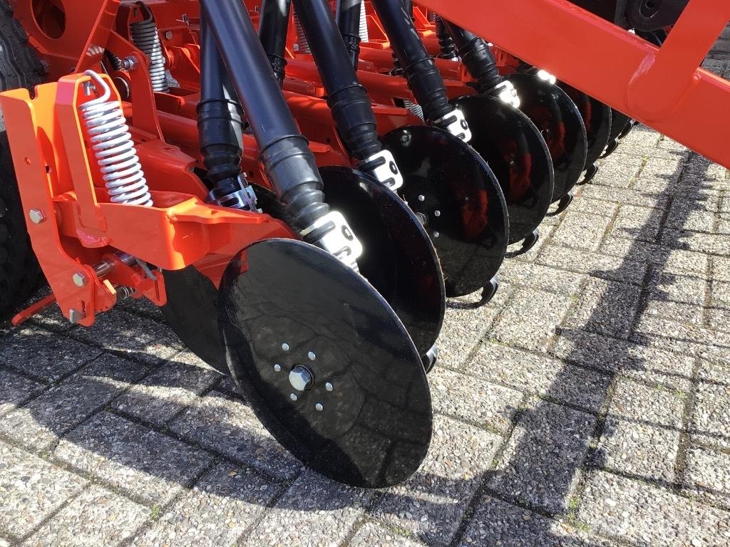 Kuhn Premia 300-24MD Drills