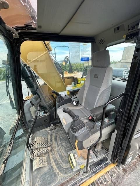 CAT 311 F LRR Crawler excavators