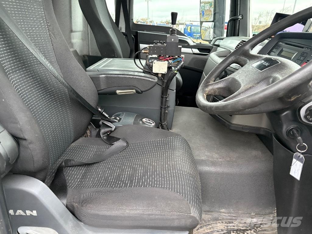 MAN TGS32.400 Hook lift trucks