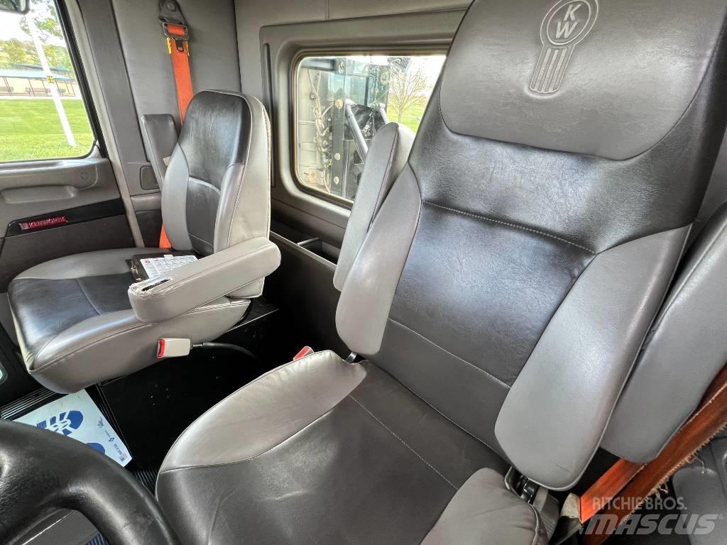 Kenworth T 800 Prime Movers