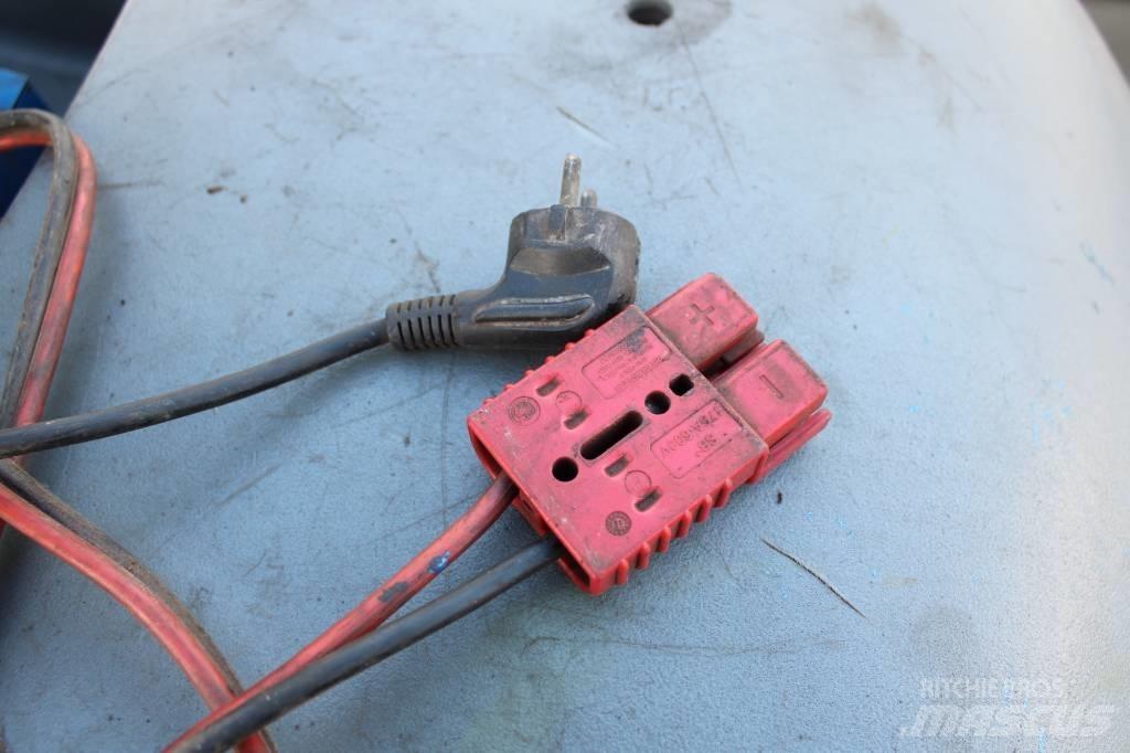 Kärcher KM 100/100 Sweepers