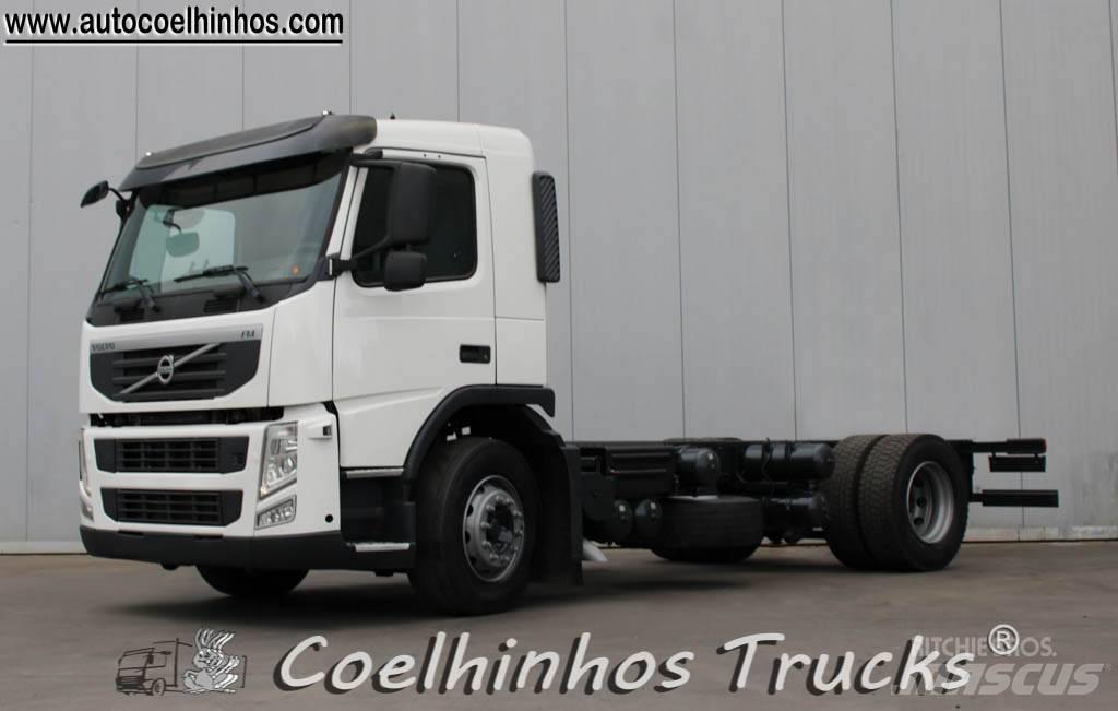 Volvo FM 330 Chassis Cab trucks