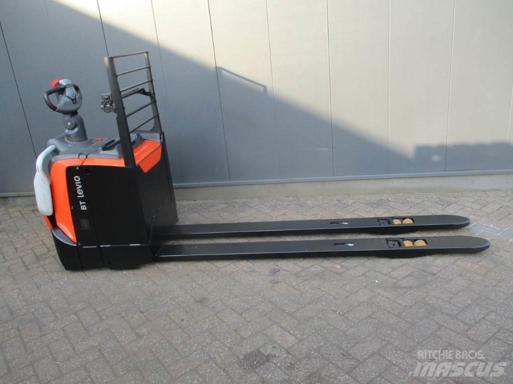 Toyota LPE 250 Low lift with platform
