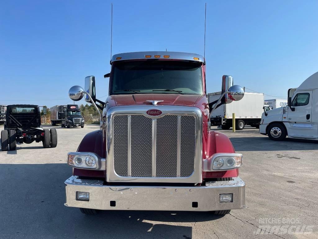 Peterbilt 567 Prime Movers