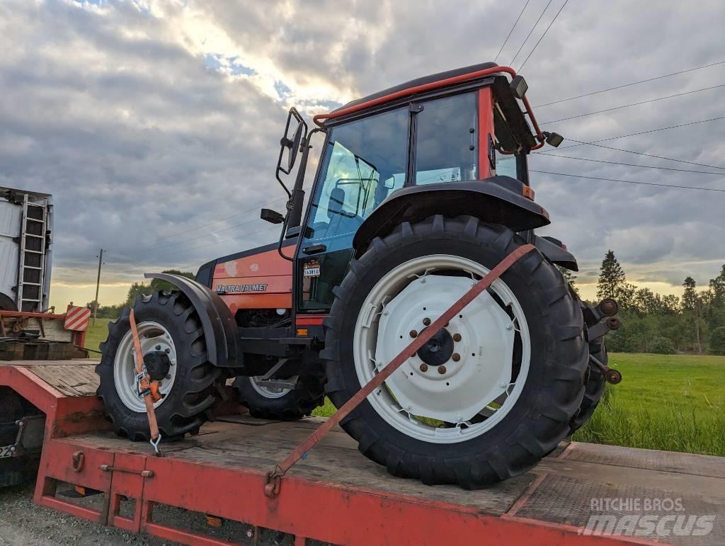 Valtra Valmet 700 Tractors