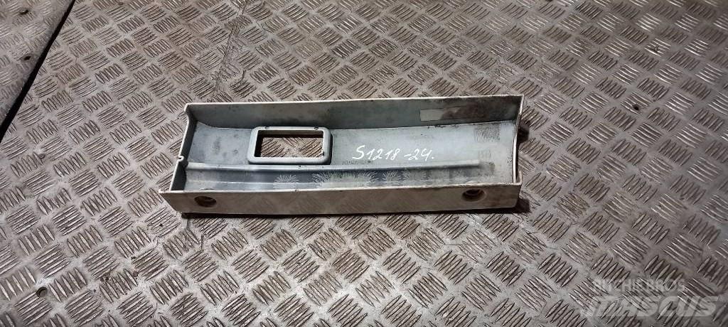 Scania R 440     1779119 Cabins and interior