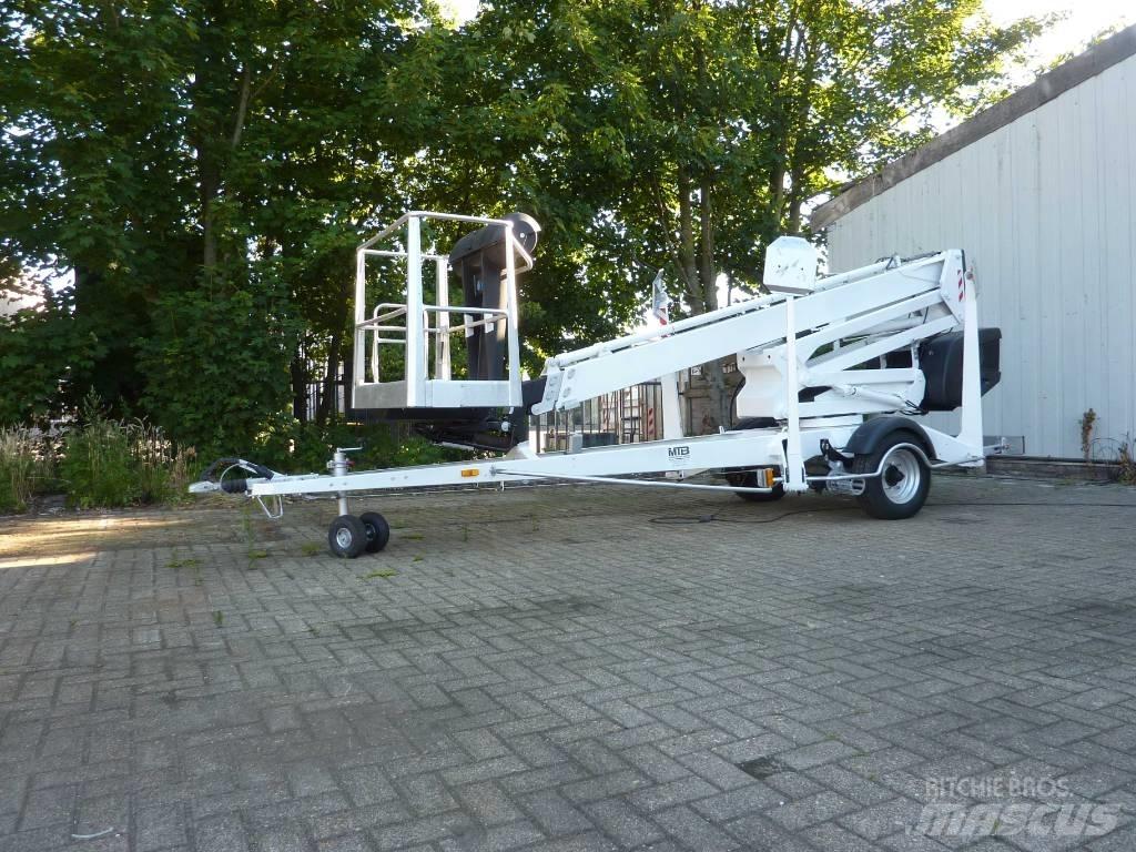 Dino 180 XT Trailer mounted platforms