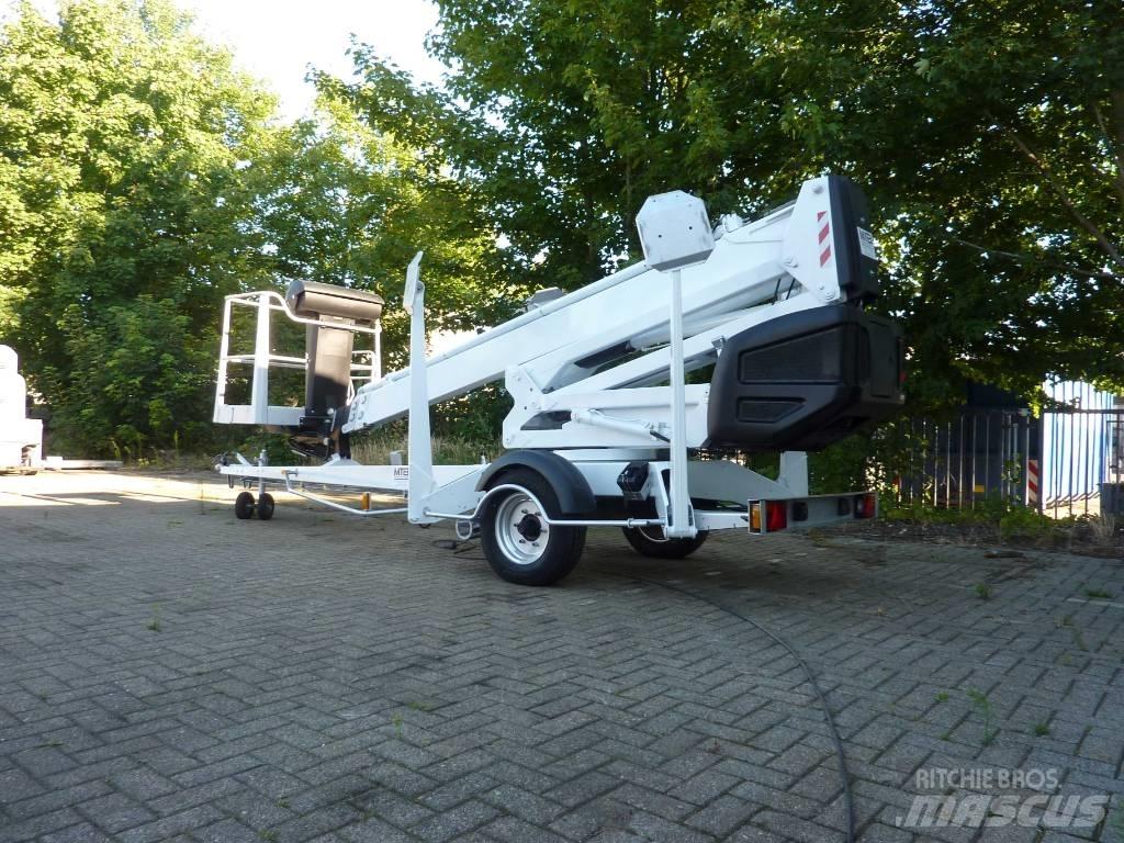 Dino 180 XT Trailer mounted platforms