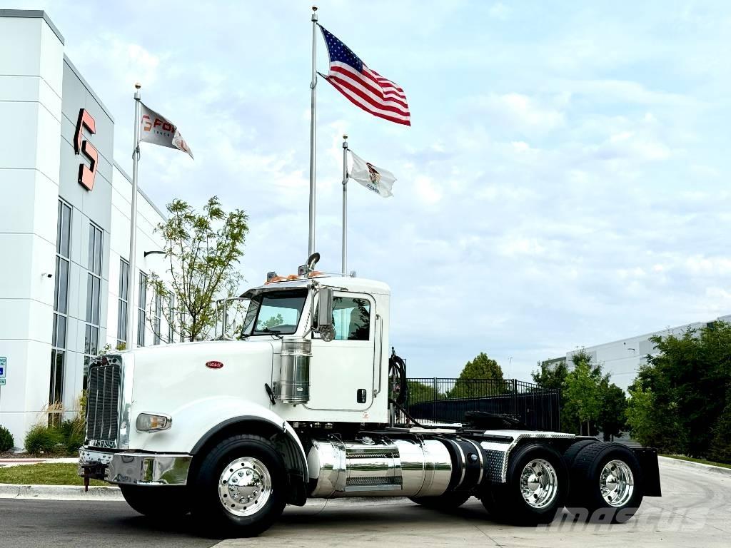 Peterbilt 367 Prime Movers