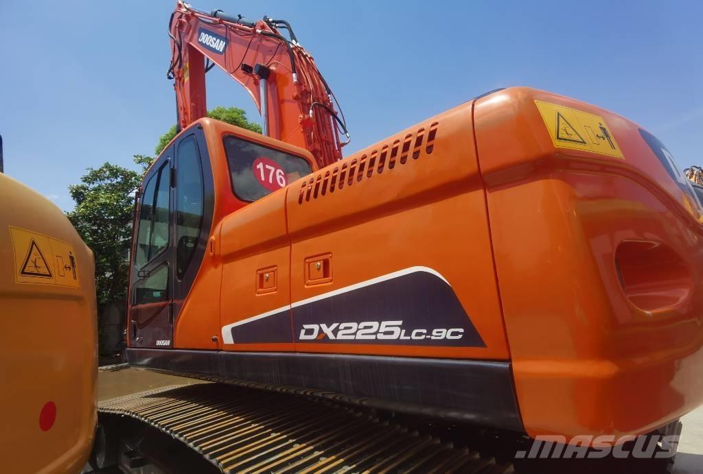 Doosan DX 225 LC-9C Crawler excavators