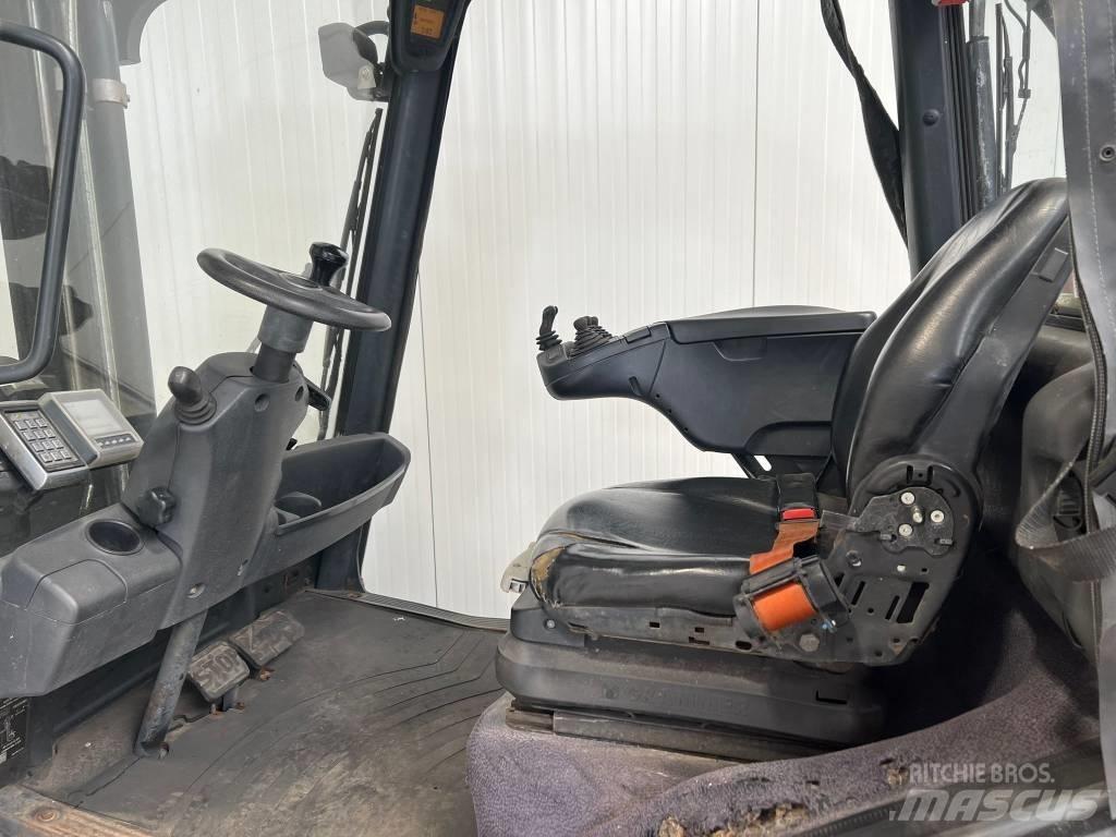 Linde H30T-02 LPG trucks