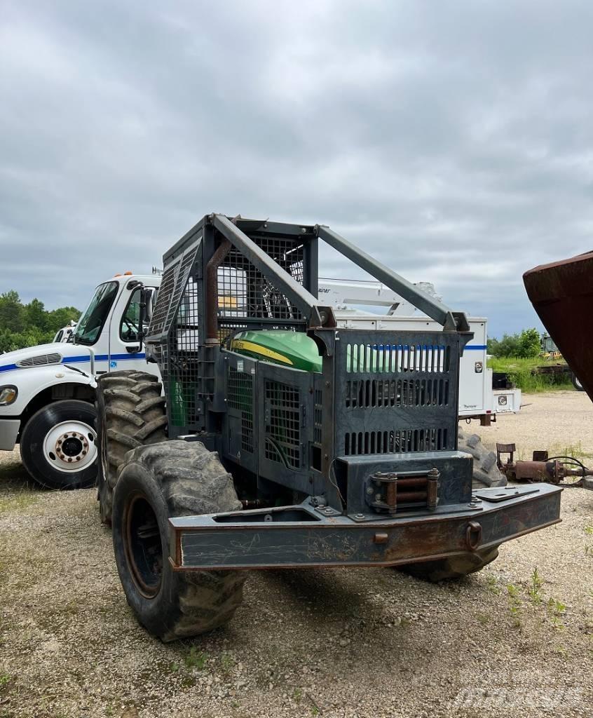 John Deere 5100 M Tractors