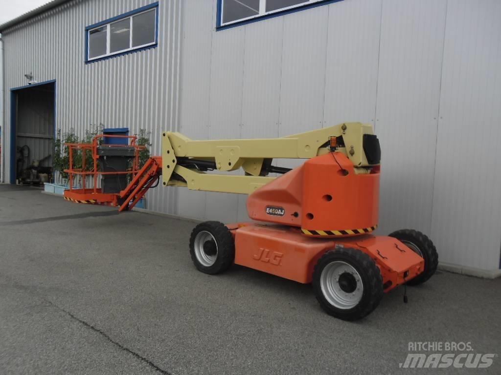 JLG E 450 AJ Articulated boom lifts